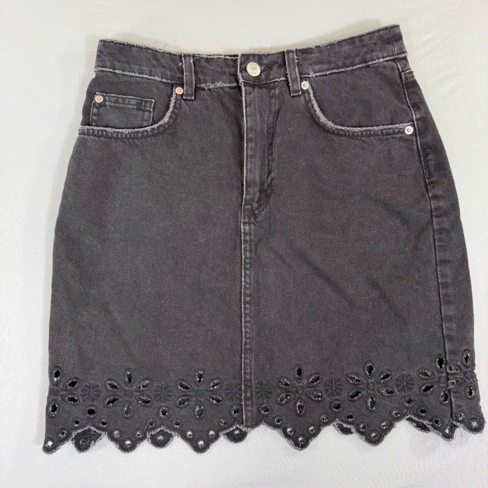 Black Denim Eyelet Embroidered Scallop Hem Mini Skirt Size 4 Romantic Goth Boho